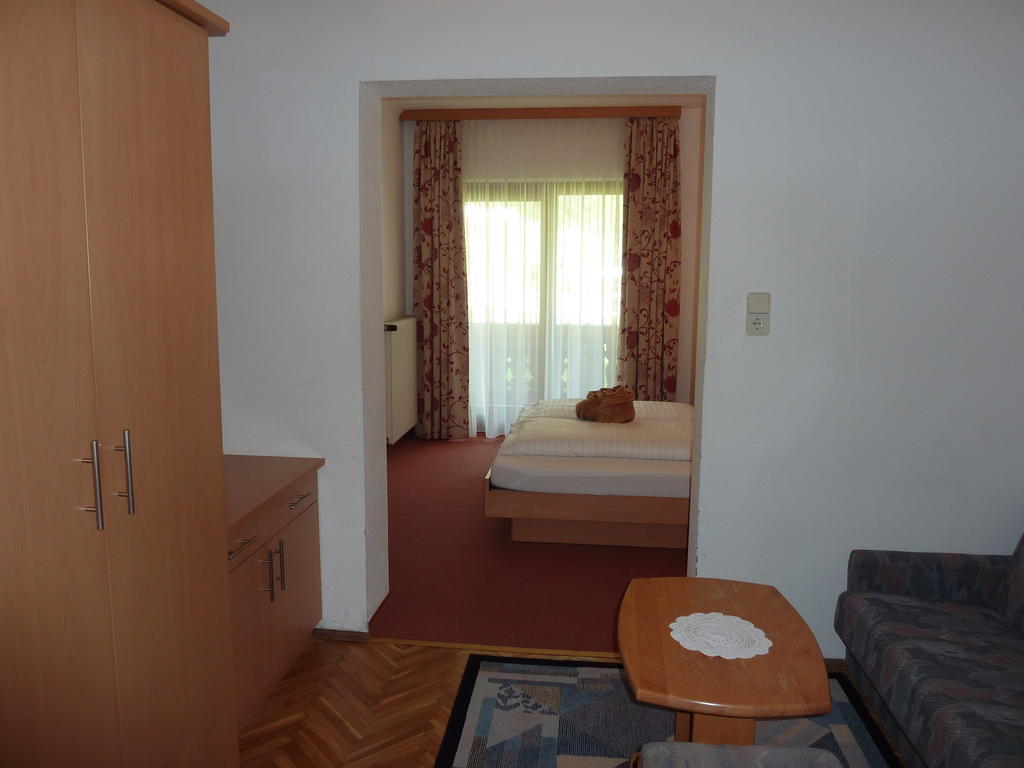 Alpenhotel Badmeister Flattach Chambre photo