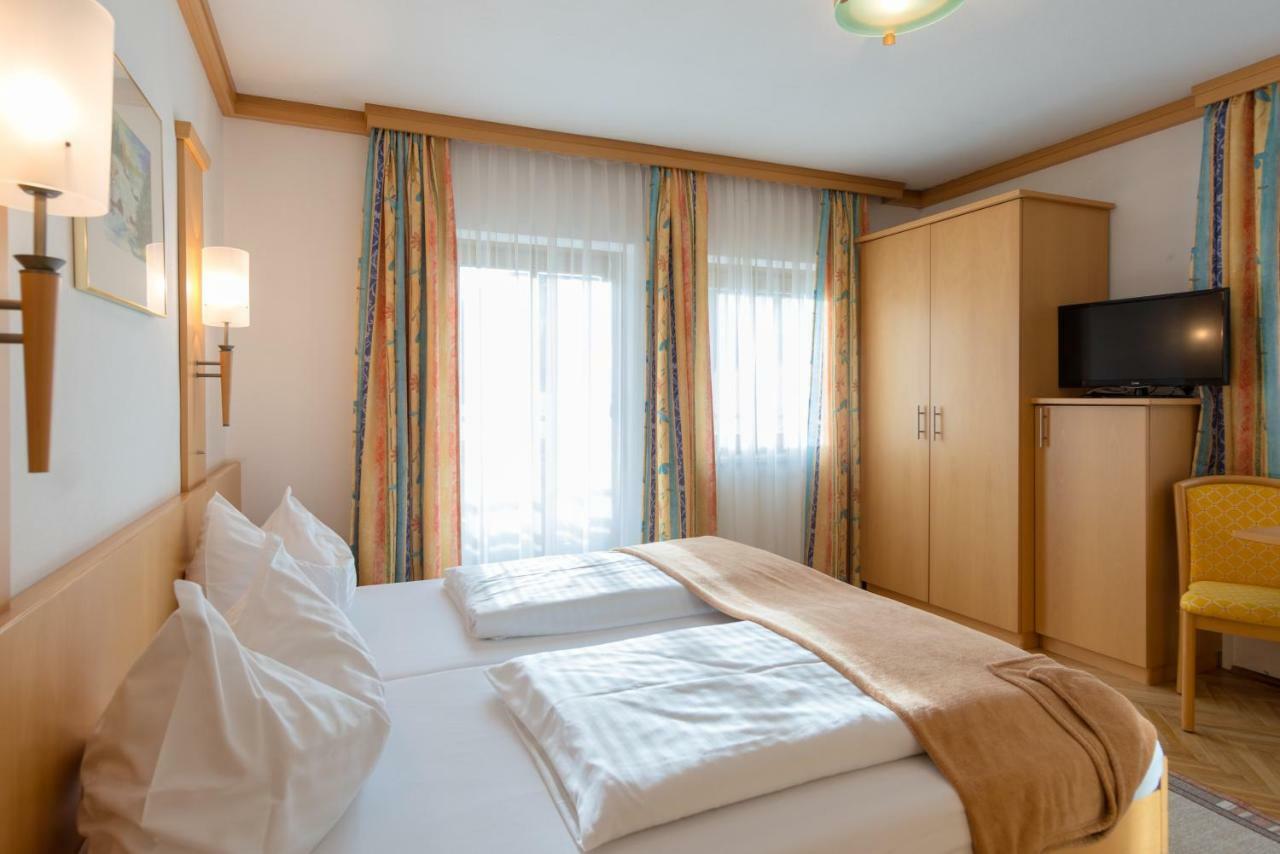Alpenhotel Badmeister Flattach Extérieur photo